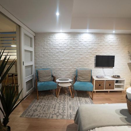 Cozy Haven Apartment Belgrade Exterior photo